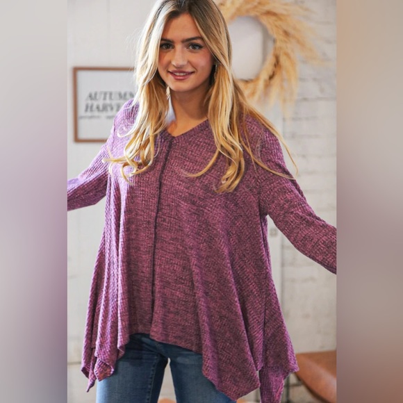 NWT Pink/Purple Shark Bite Hem Flowy Waffle Knit Top with Out Seam Stitching - Picture 7 of 7